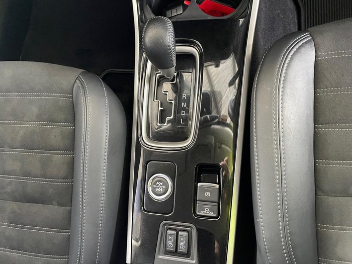 2020 Mitsubishi Outlander LS