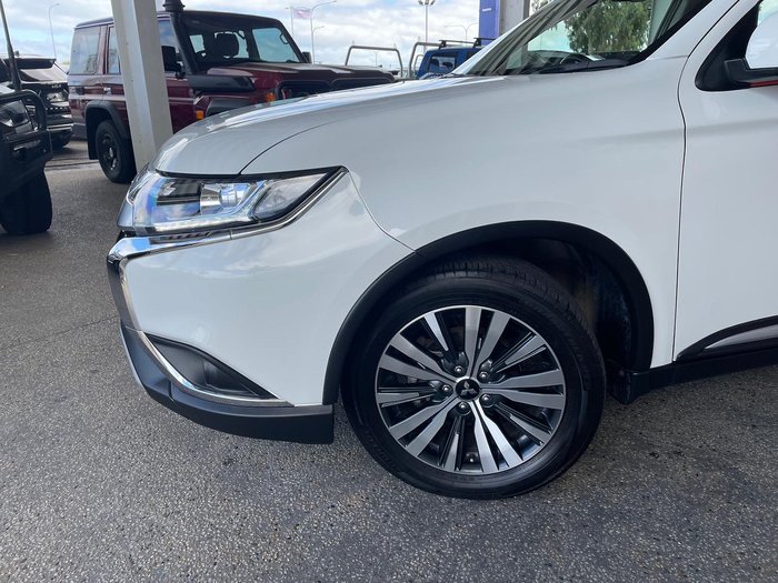 2020 Mitsubishi Outlander LS