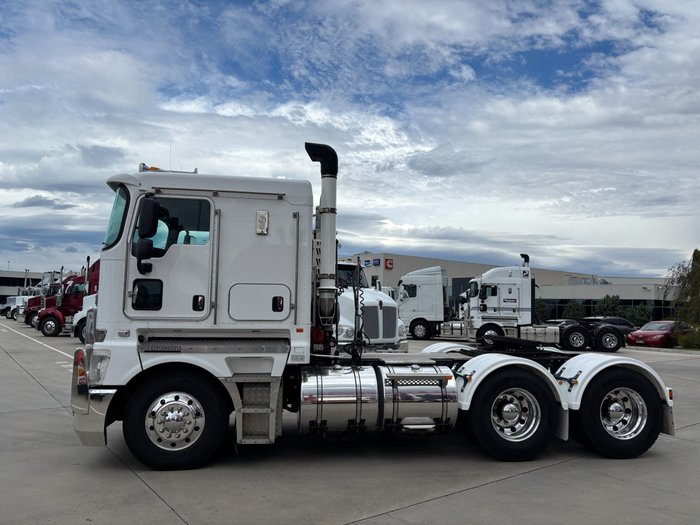 2022 Kenworth K200
