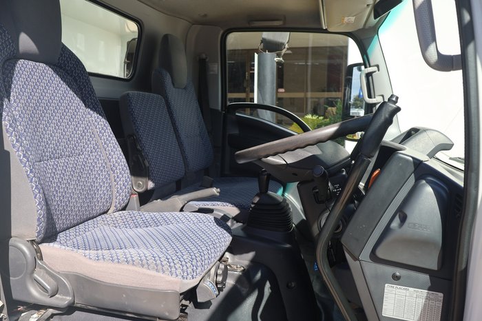 2022 ISUZU NPR 45/155