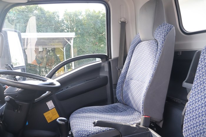 2022 ISUZU NPR 45/155