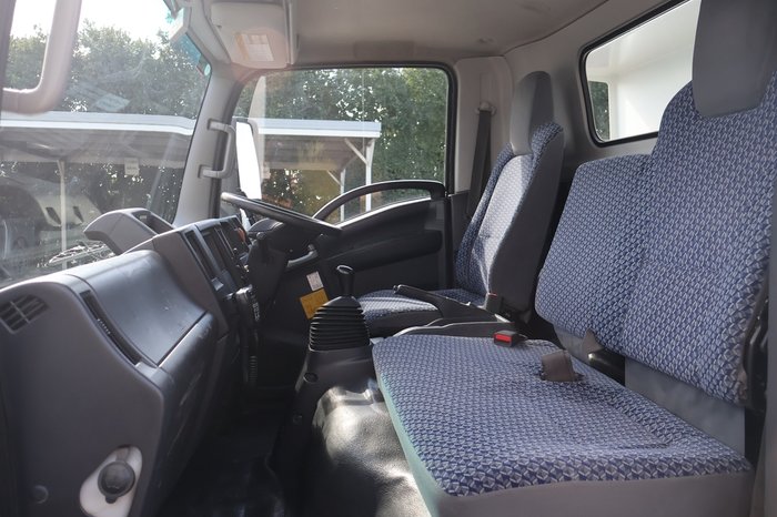 2022 ISUZU NPR 45/155