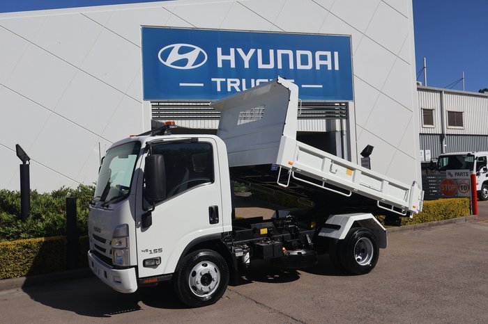 2022 ISUZU NPR 45/155