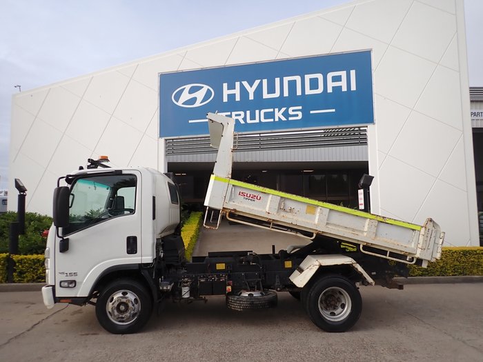 2022 ISUZU NPR 45/155