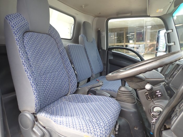 2022 ISUZU NPR 45/155