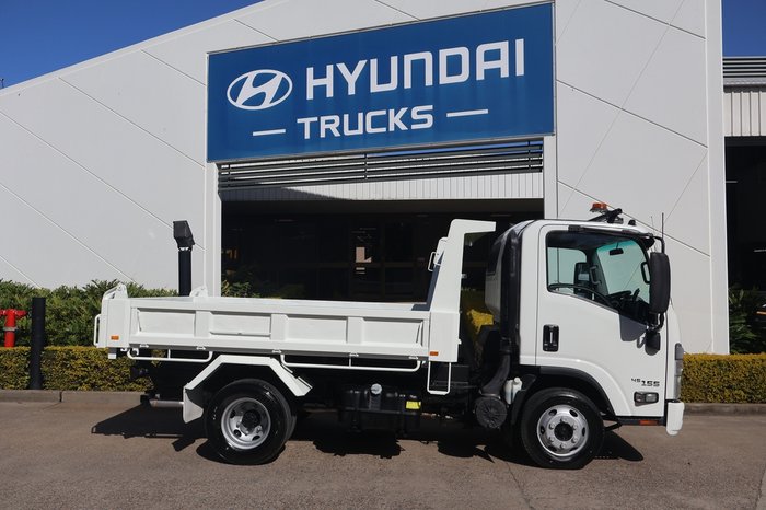 2022 ISUZU NPR 45/155