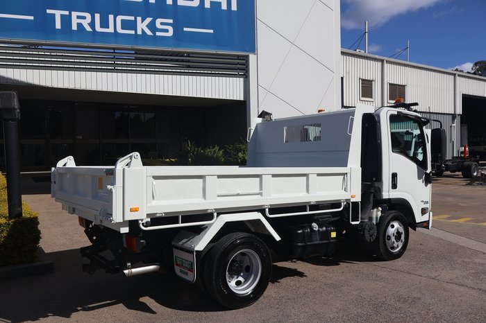 2022 ISUZU NPR 45/155