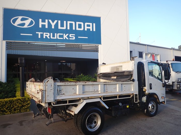 2021 ISUZU NPR 45/155