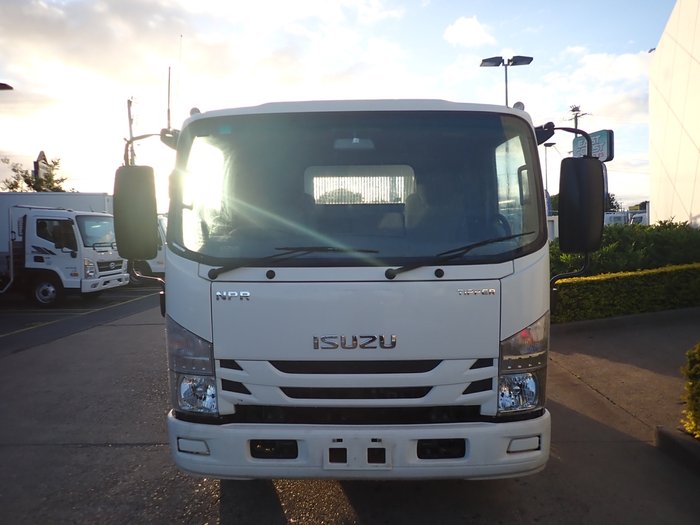 2021 ISUZU NPR 45/155