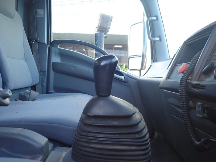 2021 ISUZU NPR 45/155