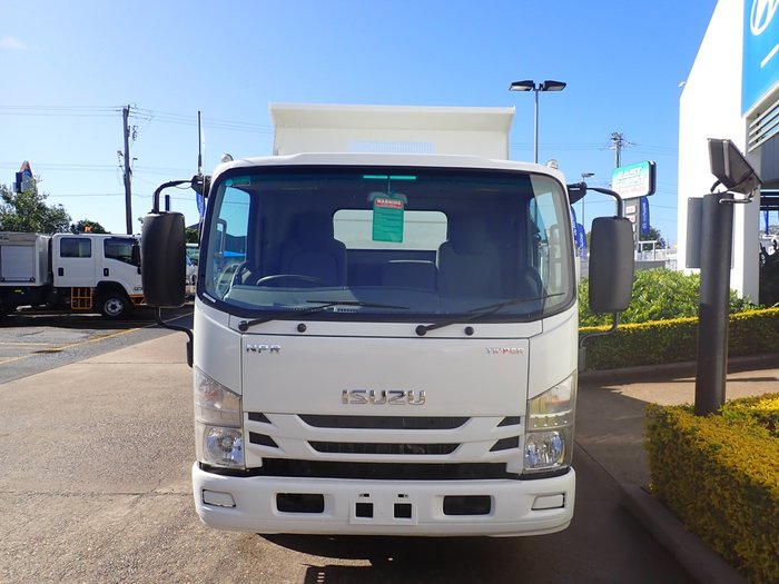 2021 ISUZU NPR 45/155