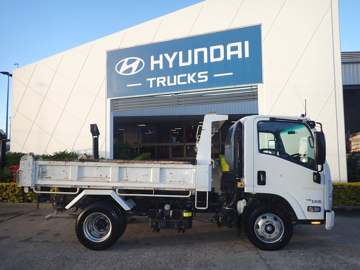 2021 ISUZU NPR 45/155