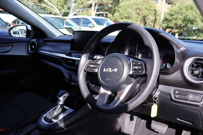 2024 Kia Cerato S