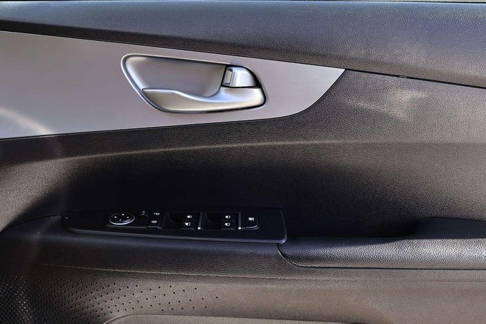 2024 Kia Cerato S
