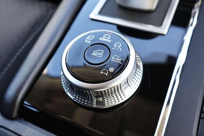 2024 Mitsubishi Outlander ES