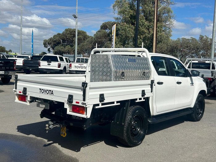 2020 Toyota Hilux SR