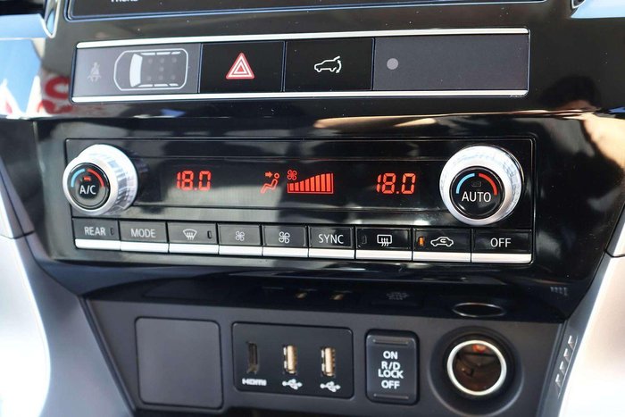 2024 Mitsubishi Pajero Sport GLS