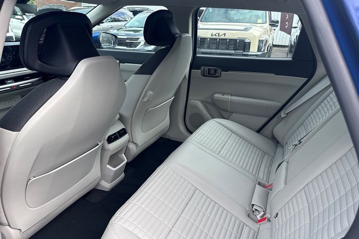 2025 Kia EV4 Earth Long Range