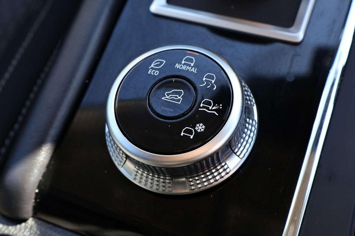 2024 Mitsubishi Outlander ES