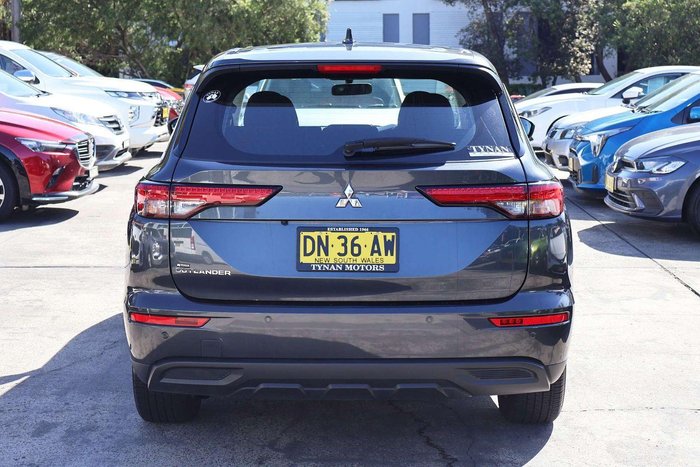 2024 Mitsubishi Outlander ES