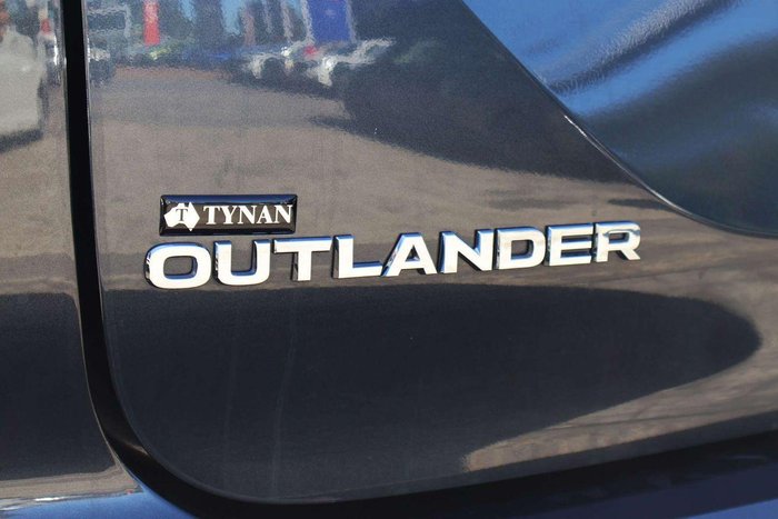 2024 Mitsubishi Outlander ES