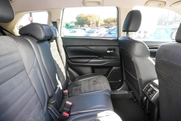 2019 Mitsubishi Outlander LS