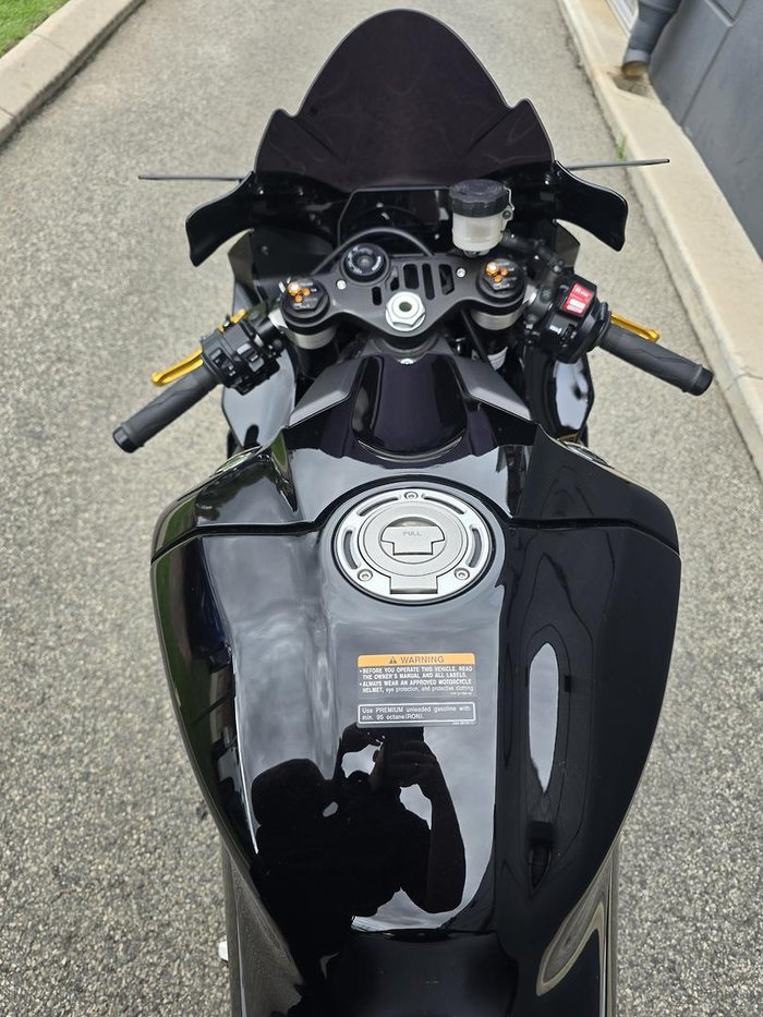 2023 Yamaha YZF-R1 R1 Black