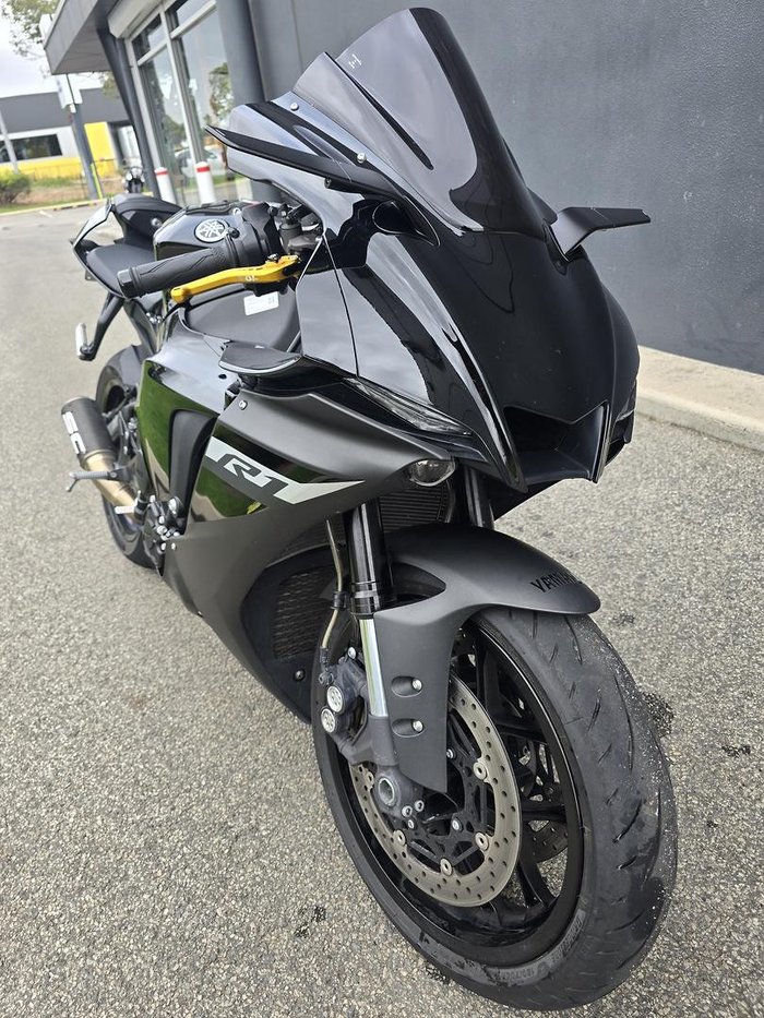 2023 Yamaha YZF-R1 R1 Black