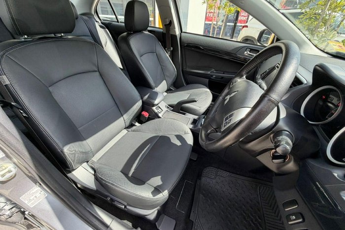 2015 Mitsubishi Lancer LS