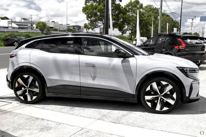 2024 Renault Megane E-Tech Techno EV60 XCB MY24 Rafale Grey with Diamond Black roof