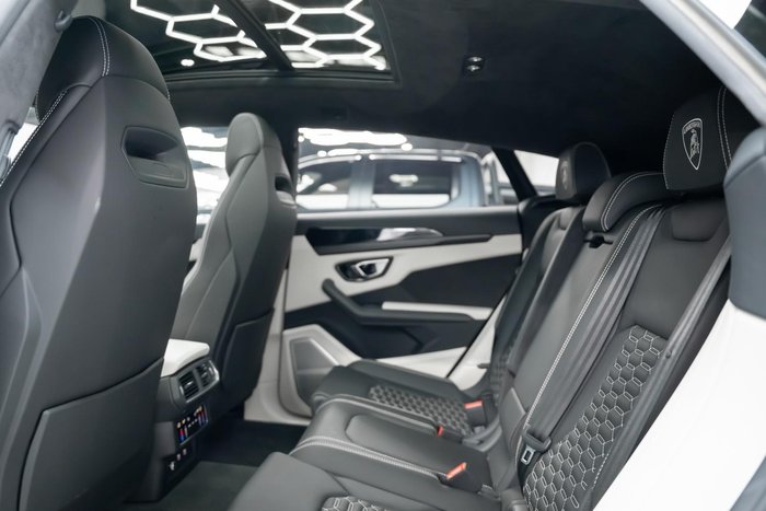 2022 Lamborghini Urus