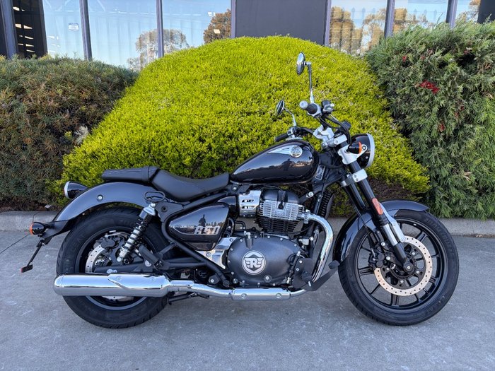 2026 Royal Enfield SUPER METEOR 650 Astral Black