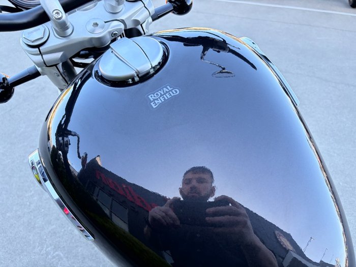 2026 Royal Enfield SUPER METEOR 650 Astral Black