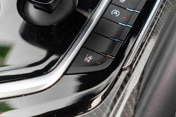 2023 LDV D90 Executive