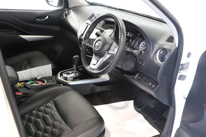 2023 Nissan Navara ST-X