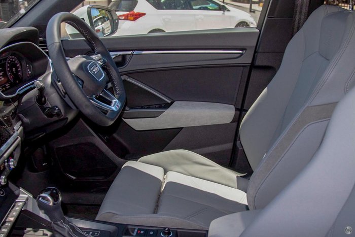 2021 Audi Q3 40 TFSI S line