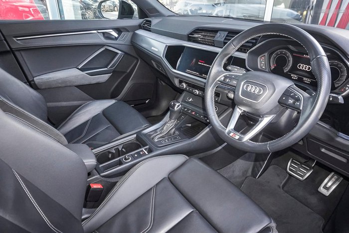 2021 Audi Q3 40 TFSI S line