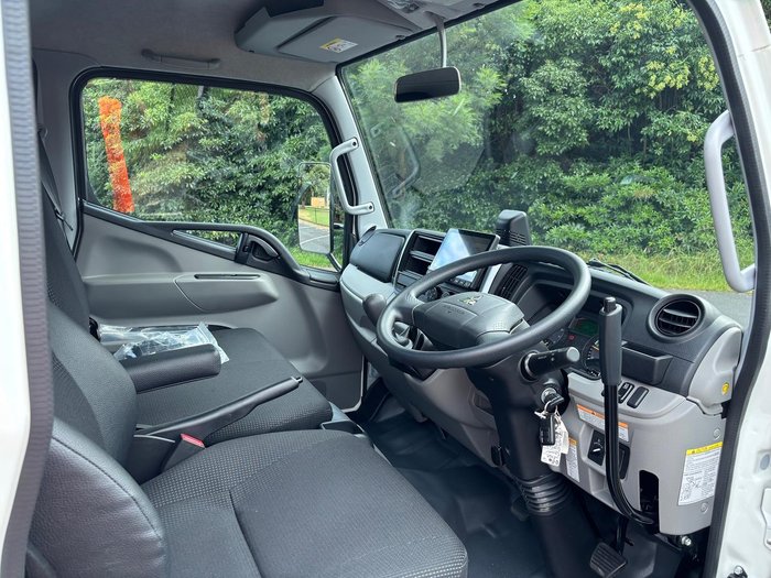 2025 Fuso Canter 615 Tipper White