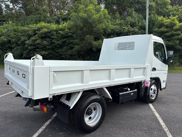 2025 Fuso Canter 615 Tipper White