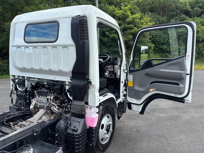 2025 Fuso Canter 615 Tipper White