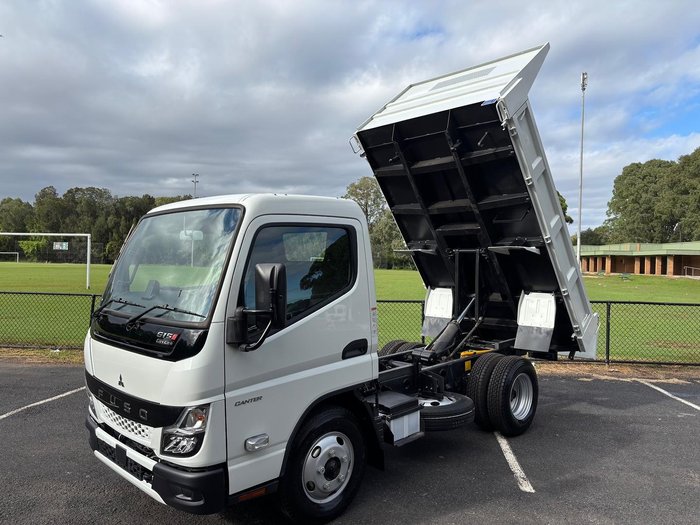 2025 Fuso Canter 615 Tipper White