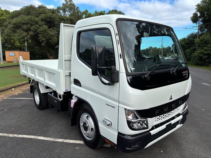 2025 Fuso Canter 615 Tipper White