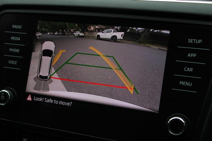 2019 SKODA Octavia 110TSI NE MY19 Moon White