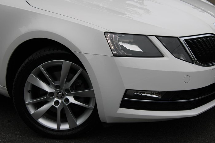 2019 SKODA Octavia 110TSI NE MY19 Moon White