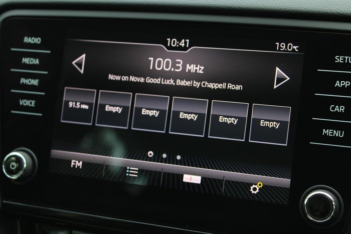 2019 SKODA Octavia 110TSI NE MY19 Moon White