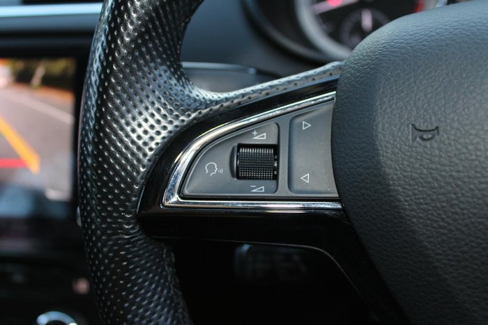 2019 SKODA Octavia 110TSI NE MY19 Moon White