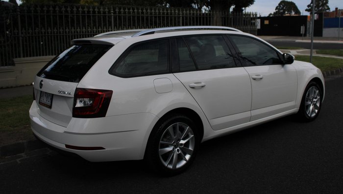 2019 SKODA Octavia 110TSI NE MY19 Moon White