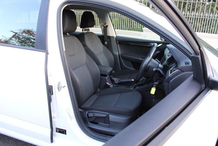 2019 SKODA Octavia 110TSI NE MY19 Moon White