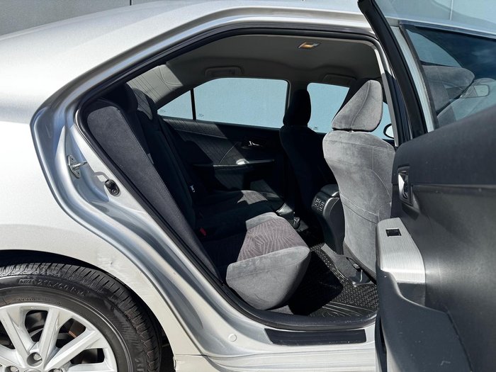 2014 Toyota Camry Hybrid H AVV50R Silver Pearl