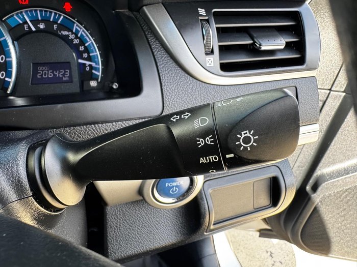 2014 Toyota Camry Hybrid H AVV50R Silver Pearl